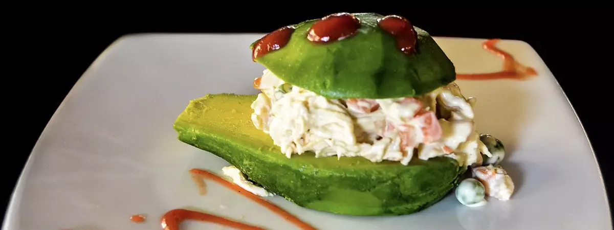 aguacates rellenos